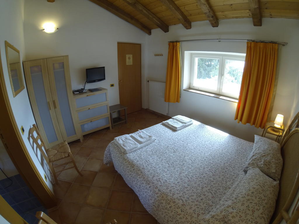 Al Campo Di Sotto Bed & Breakfast Buia Exterior foto