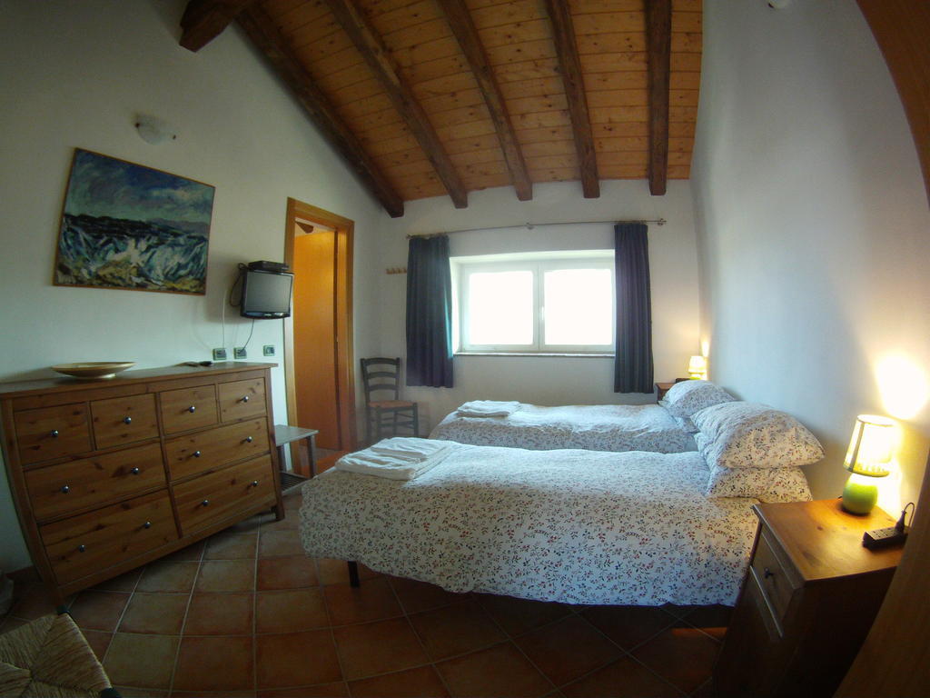 Al Campo Di Sotto Bed & Breakfast Buia Exterior foto